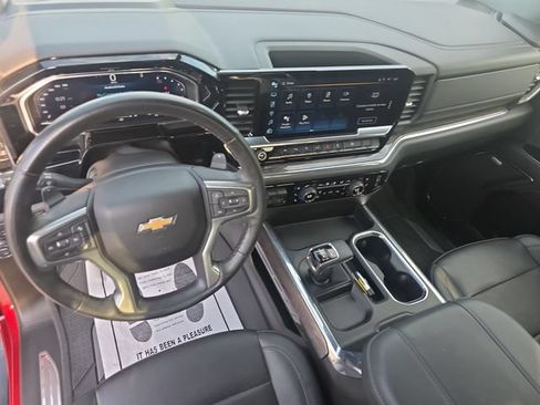 Used 2024 Chevrolet Silverado 1500 LTZ w/ LTZ Premium Package AWD/4WD image 18