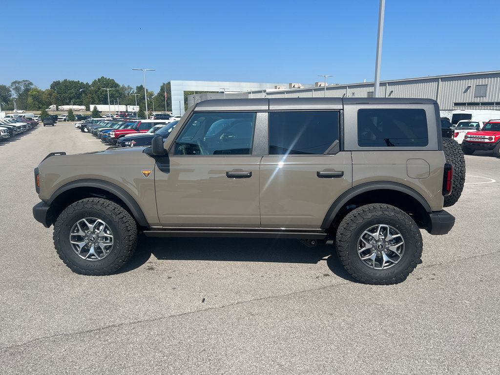Certified 2025 Ford Bronco Badlands AWD/4WD image 27