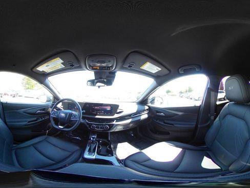Used 2025 Buick Envista Sport Touring FWD image 43