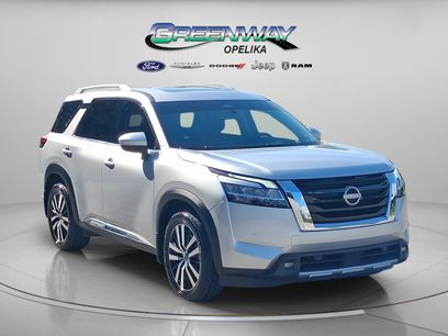 Used 2023 Nissan Pathfinder Platinum