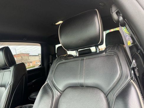 Used 2019 RAM 1500 Limited image 11