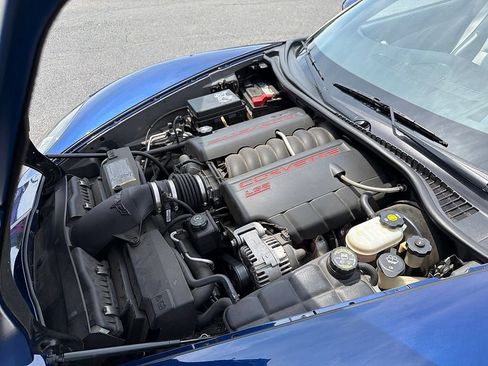 Used 2007 Chevrolet Corvette Coupe w/ Preferred Equipment Group RWD image 26