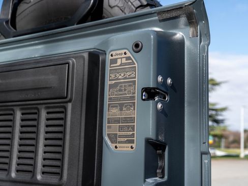 Used 2024 Jeep Wrangler Rubicon 392 image 13