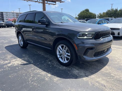 Used 2025 Dodge Durango GT AWD/4WD image 2
