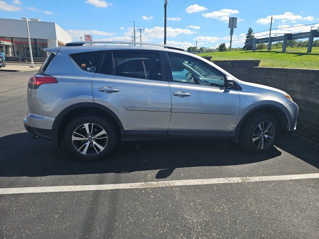 Used 2017 Toyota RAV4 XLE w/ Protection Package AWD/4WD image 17