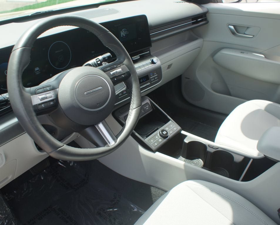 Used 2026 Hyundai Kona Limited FWD image 15