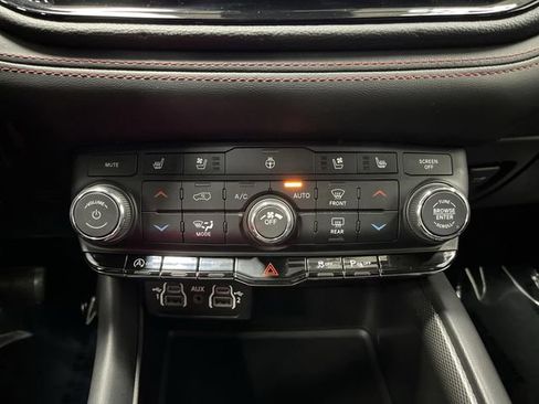 Certified 2024 Dodge Durango GT image 20