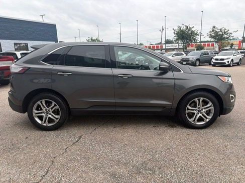 Used 2017 Ford Edge Titanium w/ Technology Package AWD/4WD image 6