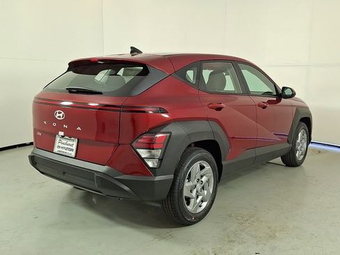 New 2026 Hyundai Kona SE image 7