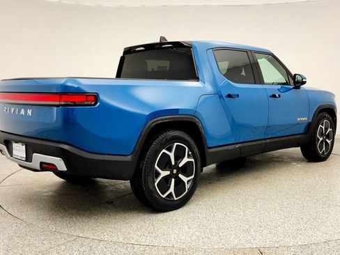 Used 2022 Rivian R1T Adventure image 5