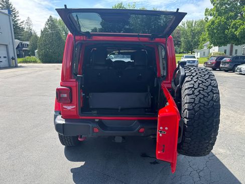 Used 2020 Jeep Wrangler Unlimited Rubicon AWD/4WD image 15