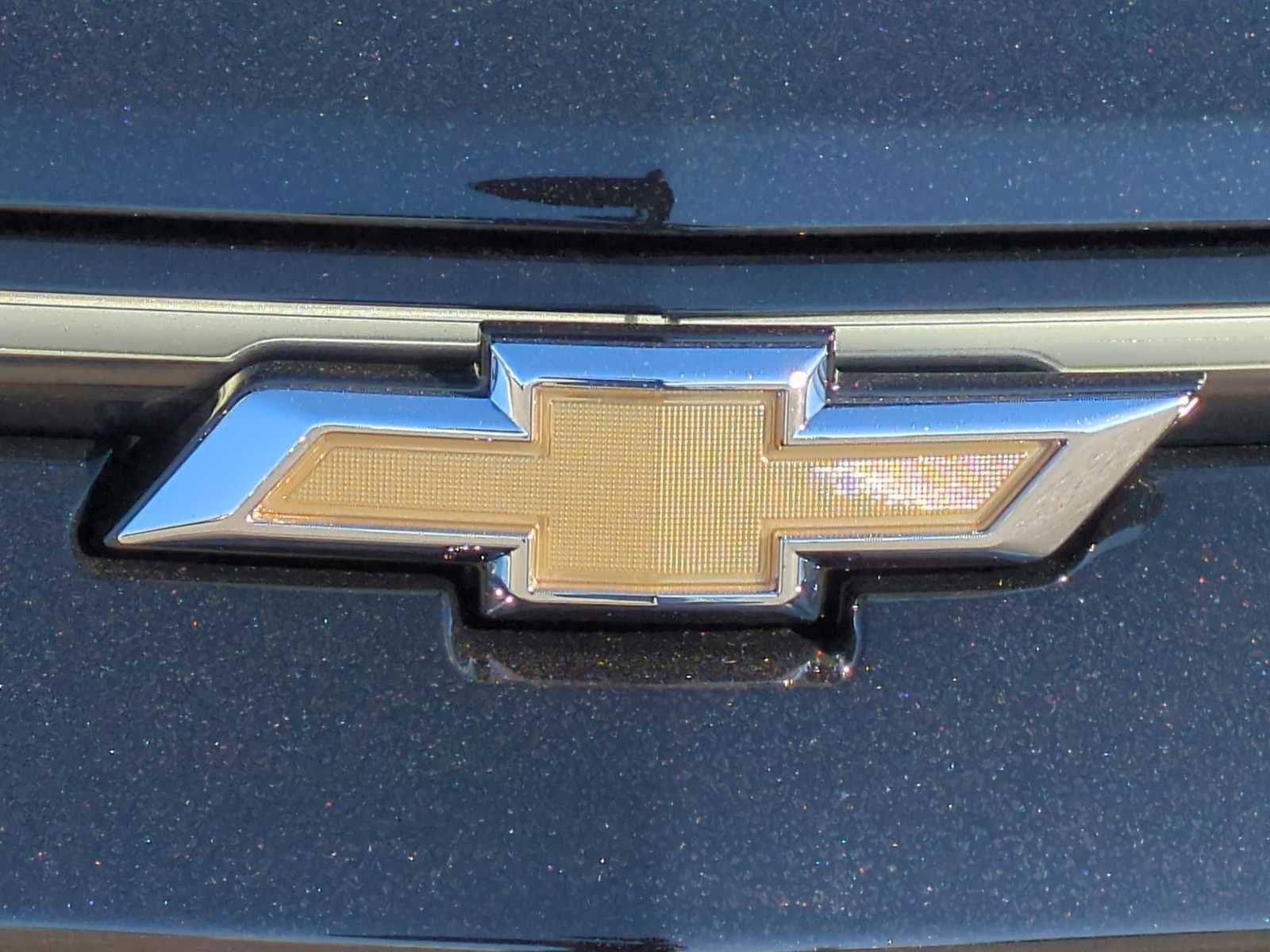 New 2026 Chevrolet Equinox EV LT AWD/4WD image 8