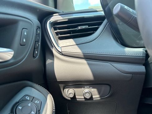New 2026 Buick Encore GX Avenir AWD/4WD image 21