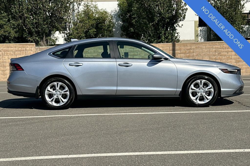Certified 2025 Honda Accord LX image 3
