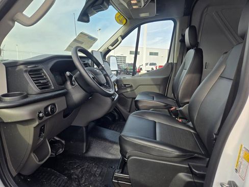 New 2026 Ford Transit 250 148 Medium Roof RWD image 15