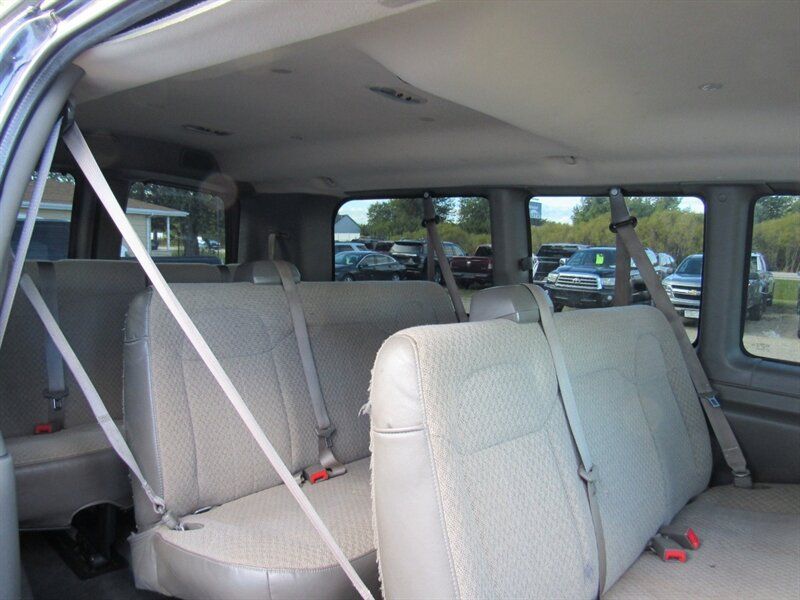 Used 2015 Chevrolet Express 2500 LT w/ LT Preferred Equipment Group RWD image 10