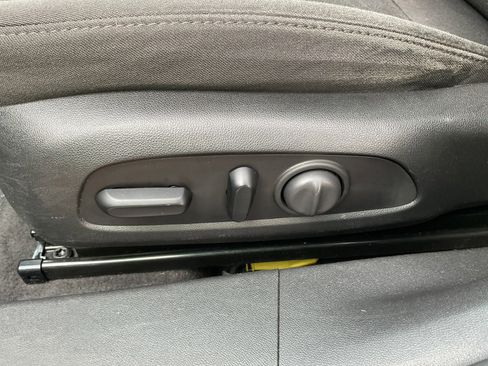 Used 2021 Chevrolet Malibu LT image 22