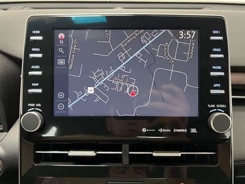 Used 2021 Toyota Avalon Limited w/ Advanced Safety Package FWD image 18