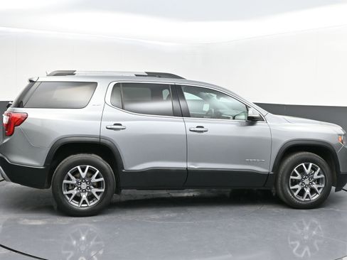 Used 2023 GMC Acadia SLT w/ Technology Package image 8
