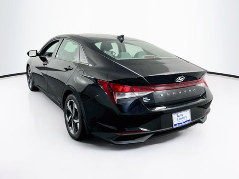 Used 2023 Hyundai Elantra SEL w/ Convenience Package FWD image 7