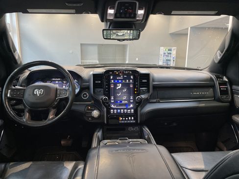 Used 2021 RAM 1500 Limited w/ Night Edition RWD image 32