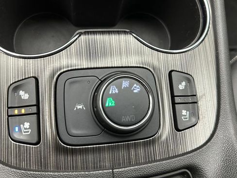 Used 2023 GMC Acadia SLT w/ Elevation Edition AWD/4WD image 24