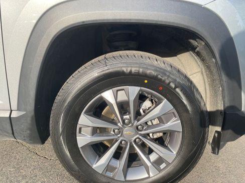 Used 2025 Chevrolet Equinox LT w/ Convenience Package II AWD/4WD image 10