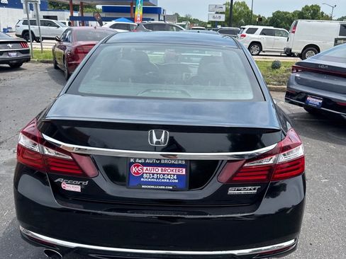Used 2017 Honda Accord Sport Special Edition image 4