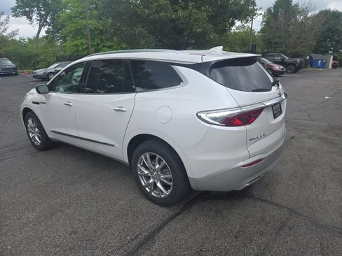 Used 2023 Buick Enclave Essence w/ Experience Buick Package FWD image 14