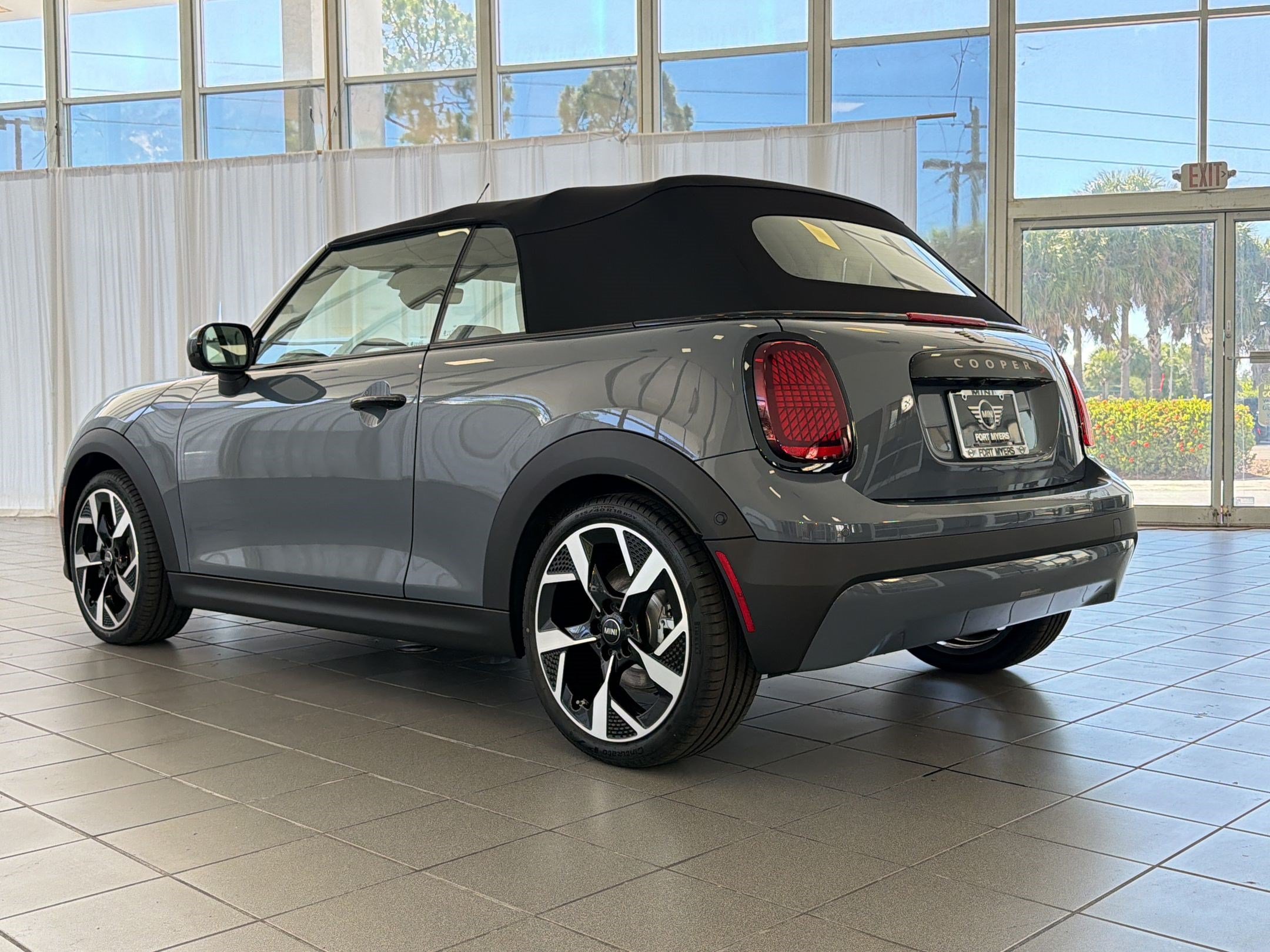 New 2026 MINI Cooper S FWD image 3