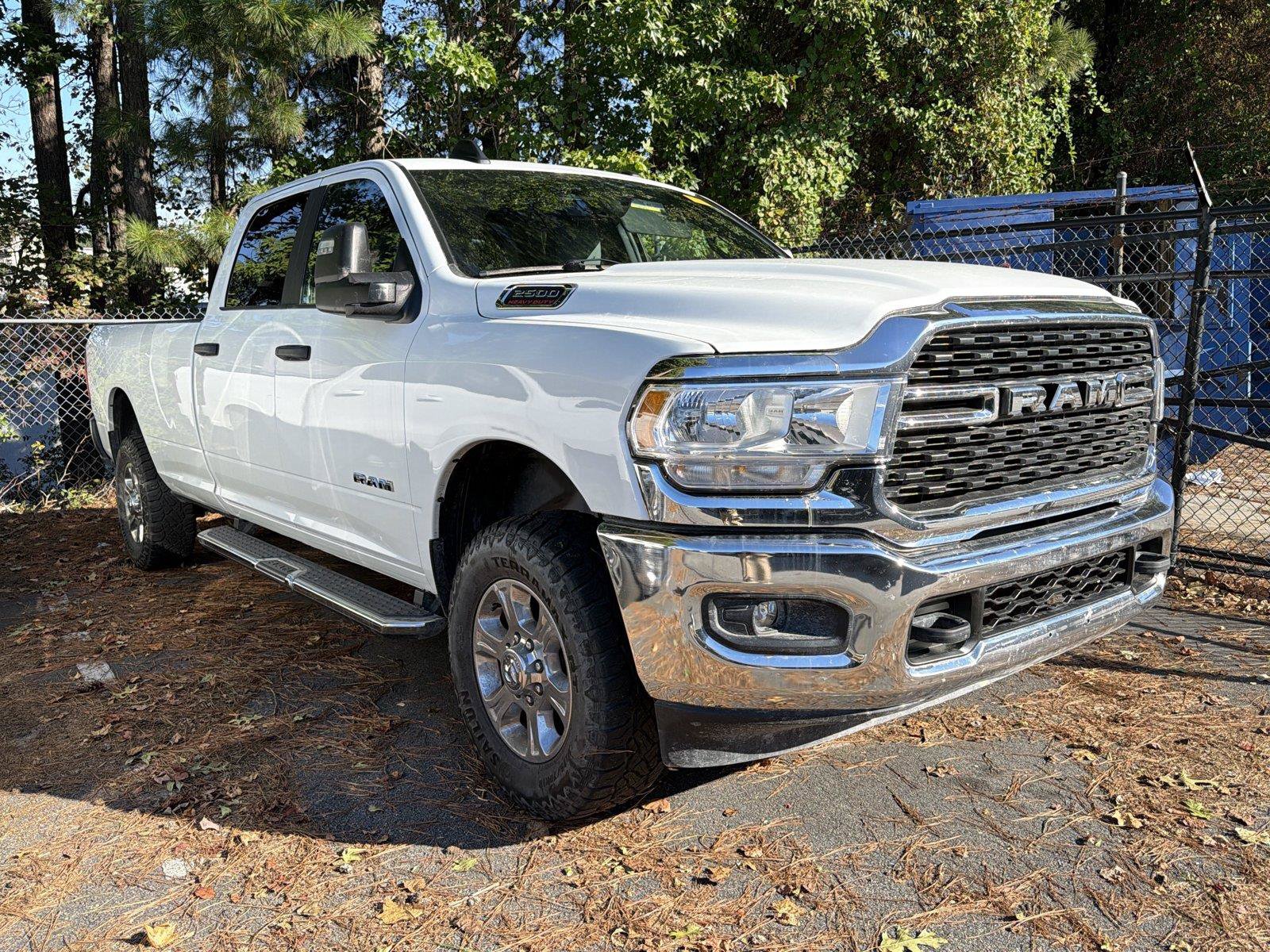Used 2024 RAM 2500 Big Horn AWD/4WD image 3