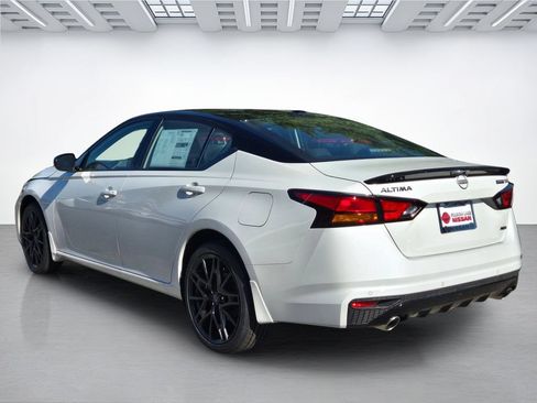 New 2026 Nissan Altima 2.5 SR AWD/4WD image 6