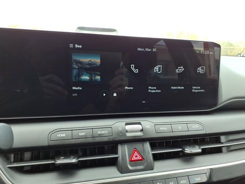 Used 2025 Kia K4 FWD image 11