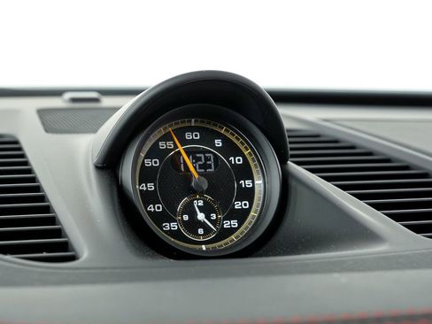 Certified 2018 Porsche 911 GT3 image 20