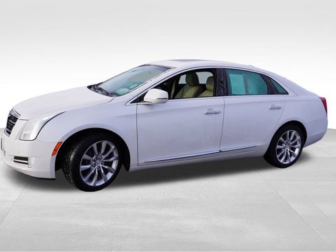 Used 2017 Cadillac XTS Luxury w/ Driver Awareness Package image 10