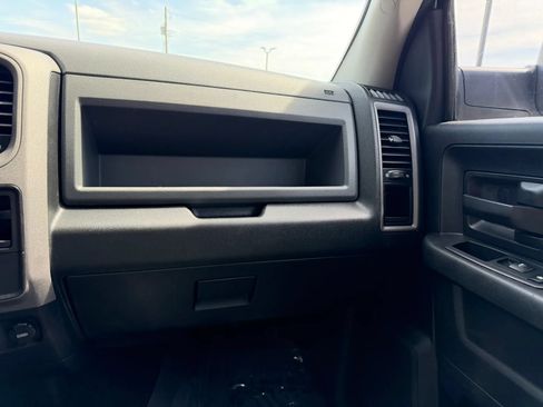 Used 2016 RAM 1500 Express AWD/4WD image 31