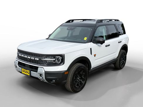 Certified 2025 Ford Bronco Sport Badlands image 1