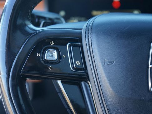 Used 2020 Lincoln Aviator Reserve w/ Equipment Group 202A image 25