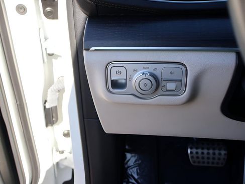 Certified 2023 Mercedes-Benz GLS 450 GLS 450 image 37