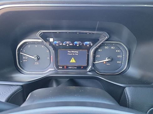 Used 2021 GMC Yukon XL Denali w/ Denali Premium Package image 27