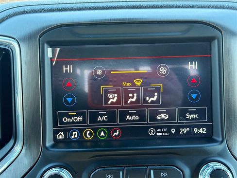 Used 2021 GMC Sierra 2500 AT4 w/ AT4 Preferred Package image 16