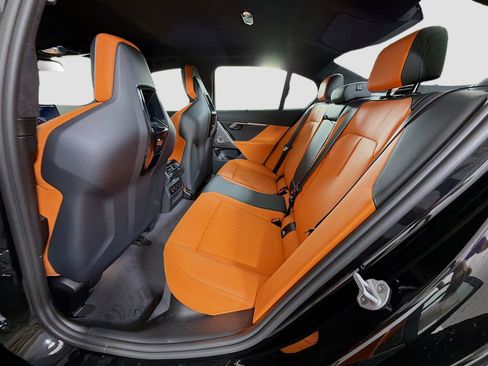 New 2026 BMW M5 w/ Carbon Package image 24