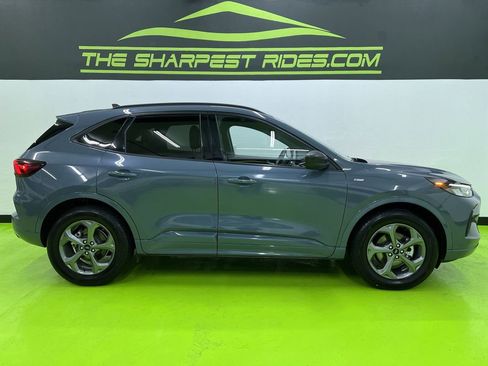 Used 2023 Ford Escape ST-Line AWD/4WD image 18