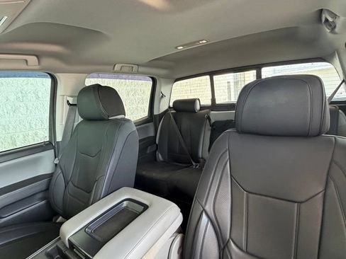 Used 2018 GMC Sierra 1500 SLE w/ SLE Value Package AWD/4WD image 2