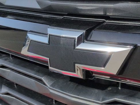 Used 2025 Chevrolet Colorado Z71 w/ Technology Package image 13