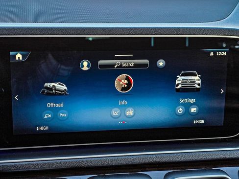 Used 2025 Mercedes-Benz GLE 450 4MATIC image 16