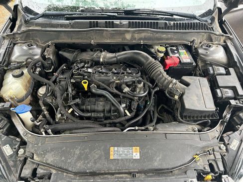 Used 2013 Ford Fusion SE FWD image 9