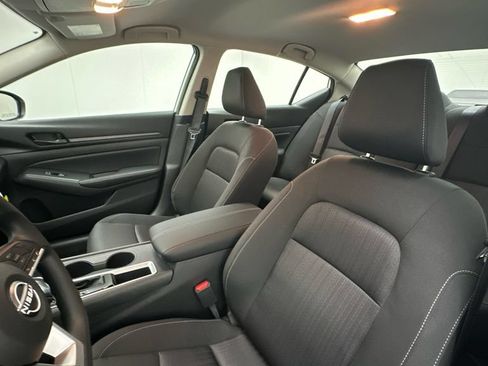 New 2026 Nissan Altima 2.5 SV FWD image 9