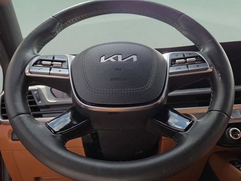Used 2023 Kia Telluride EX X-Line image 10