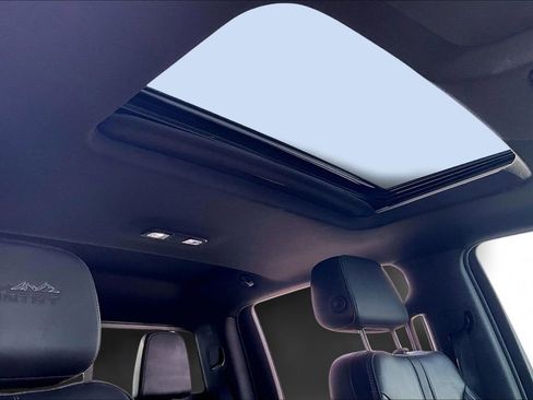 Used 2022 Chevrolet Silverado 3500 High Country w/ Z71 Off-Road Package image 26